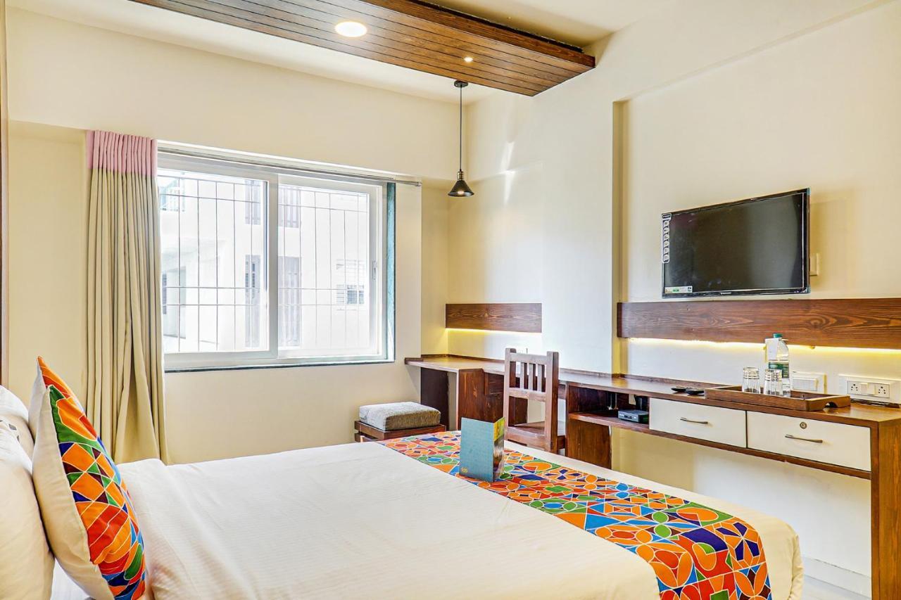 Fabhotel Gravity - Nr Jupiter Hospital 3* Pune